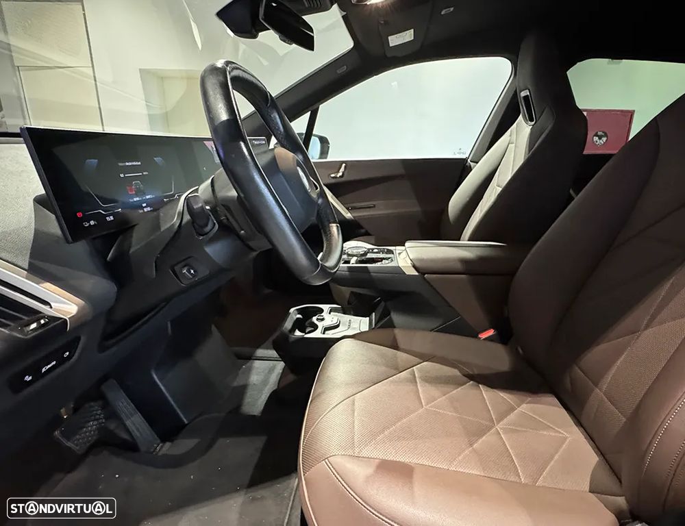 BMW iX xDrive 40 Pack Desportivo - 14
