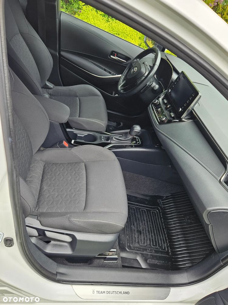 Toyota Corolla 2.0 Hybrid Executive - 7