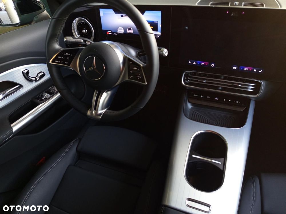 Mercedes-Benz CLA - 7