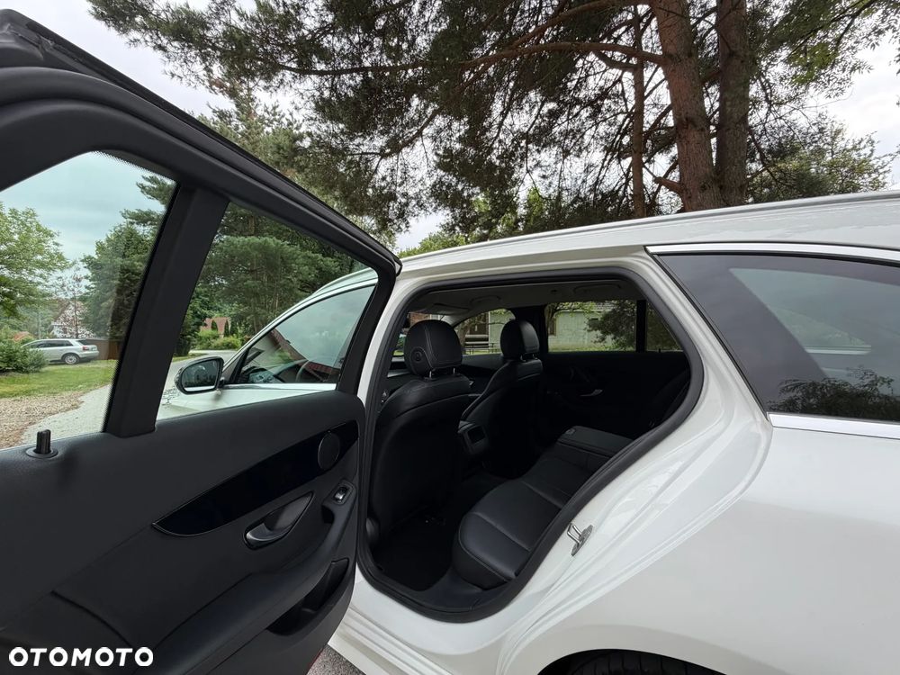 Mercedes-Benz Klasa C 200 9G-TRONIC - 22
