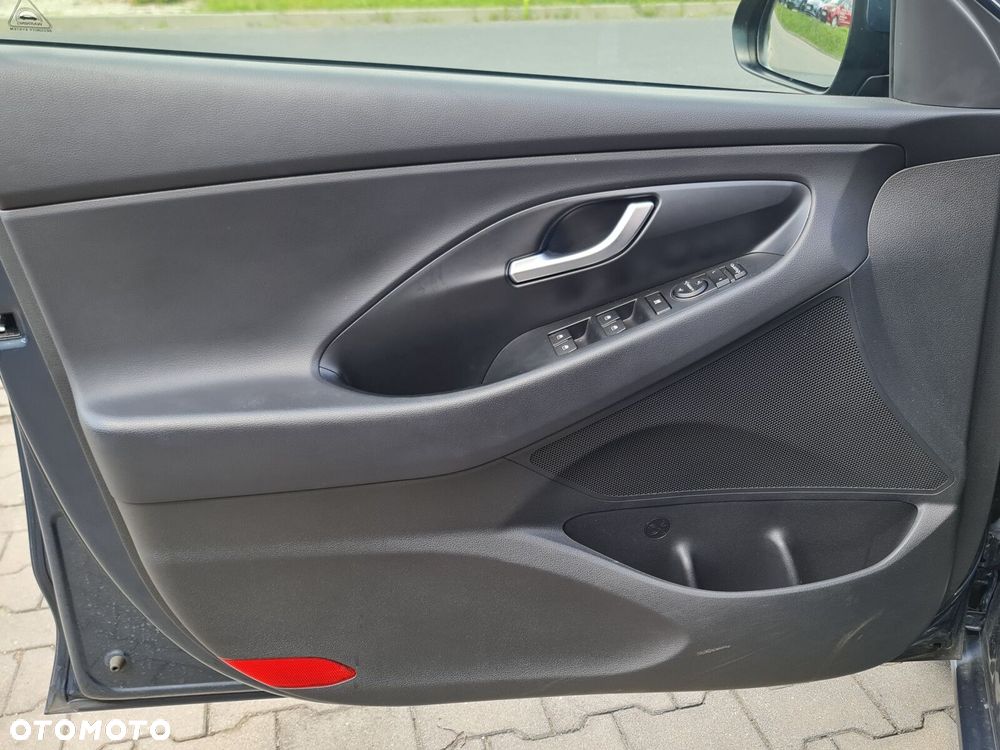 Hyundai i30 1.5 T-GDI 48V Modern - 10