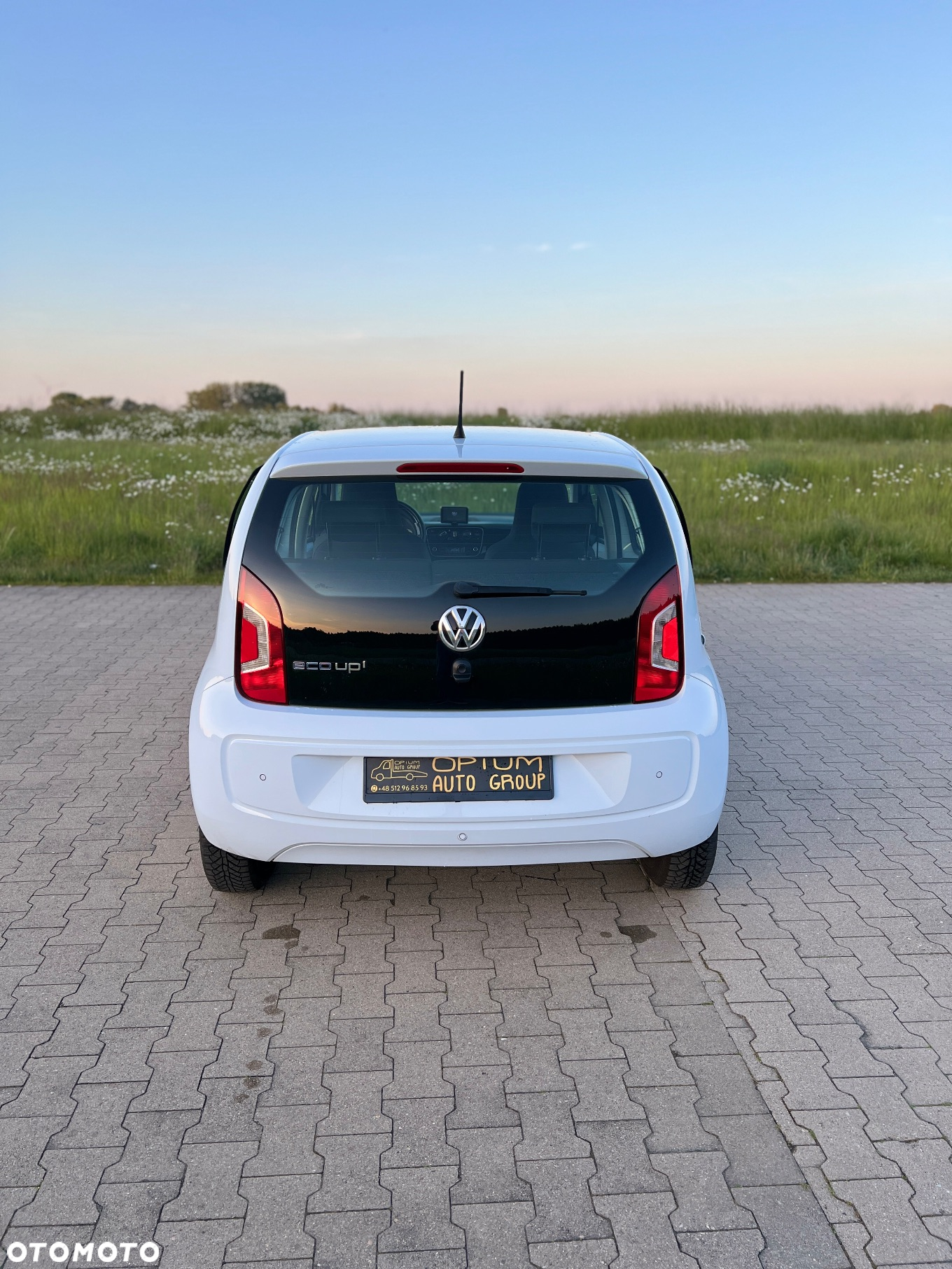 Volkswagen up! eco Active - 6
