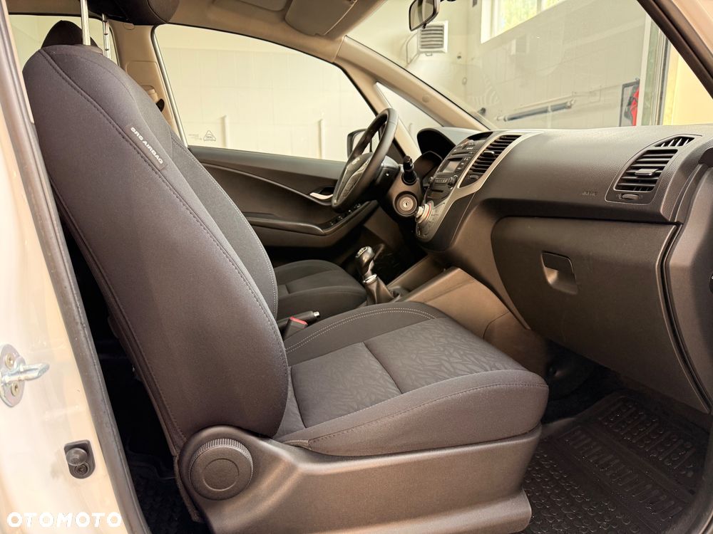 Hyundai ix20 1.6 BlueDrive Classic + - 24