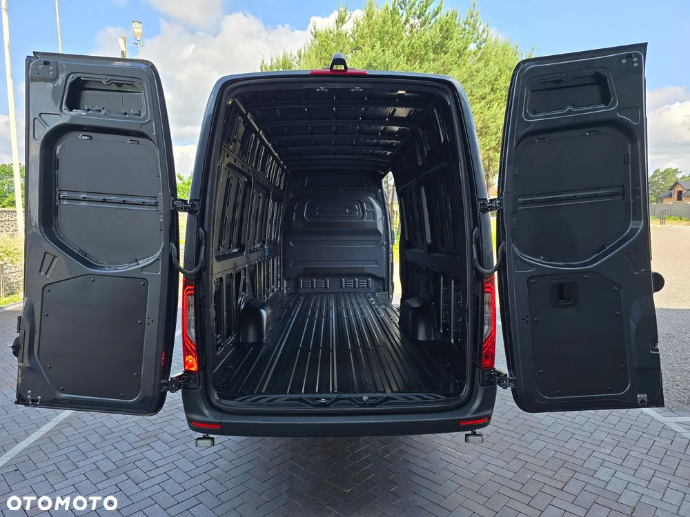 Mercedes-Benz SPRINTER 319 3.0 190KM NOWY BEZ PRZEBIEGU BOGATA OPCJA WYPOSAŻENIA SALON PL NOWY NOWY NOWY - 16