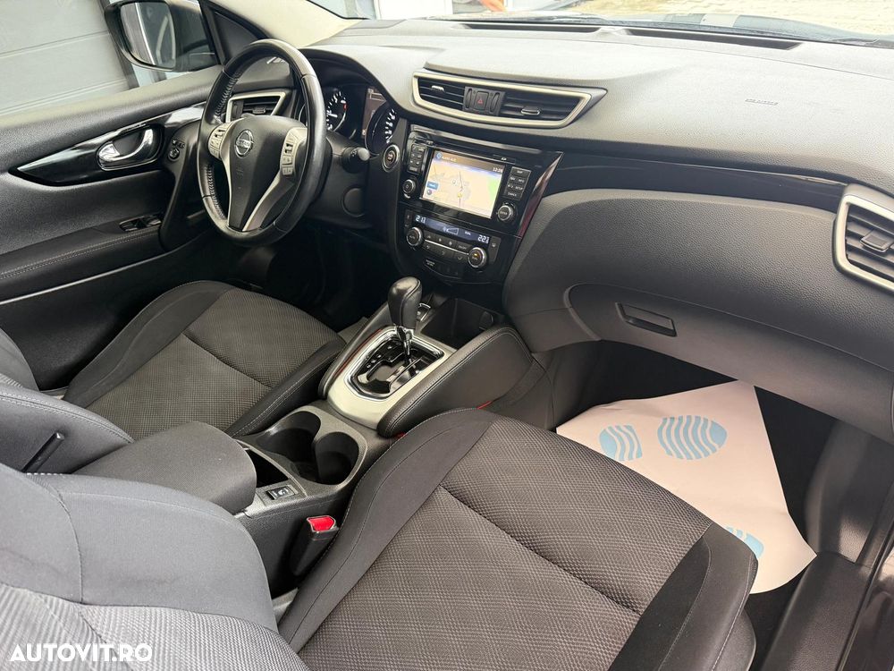 Nissan Qashqai 1.6 DCI Xtronic N-Connecta - 13