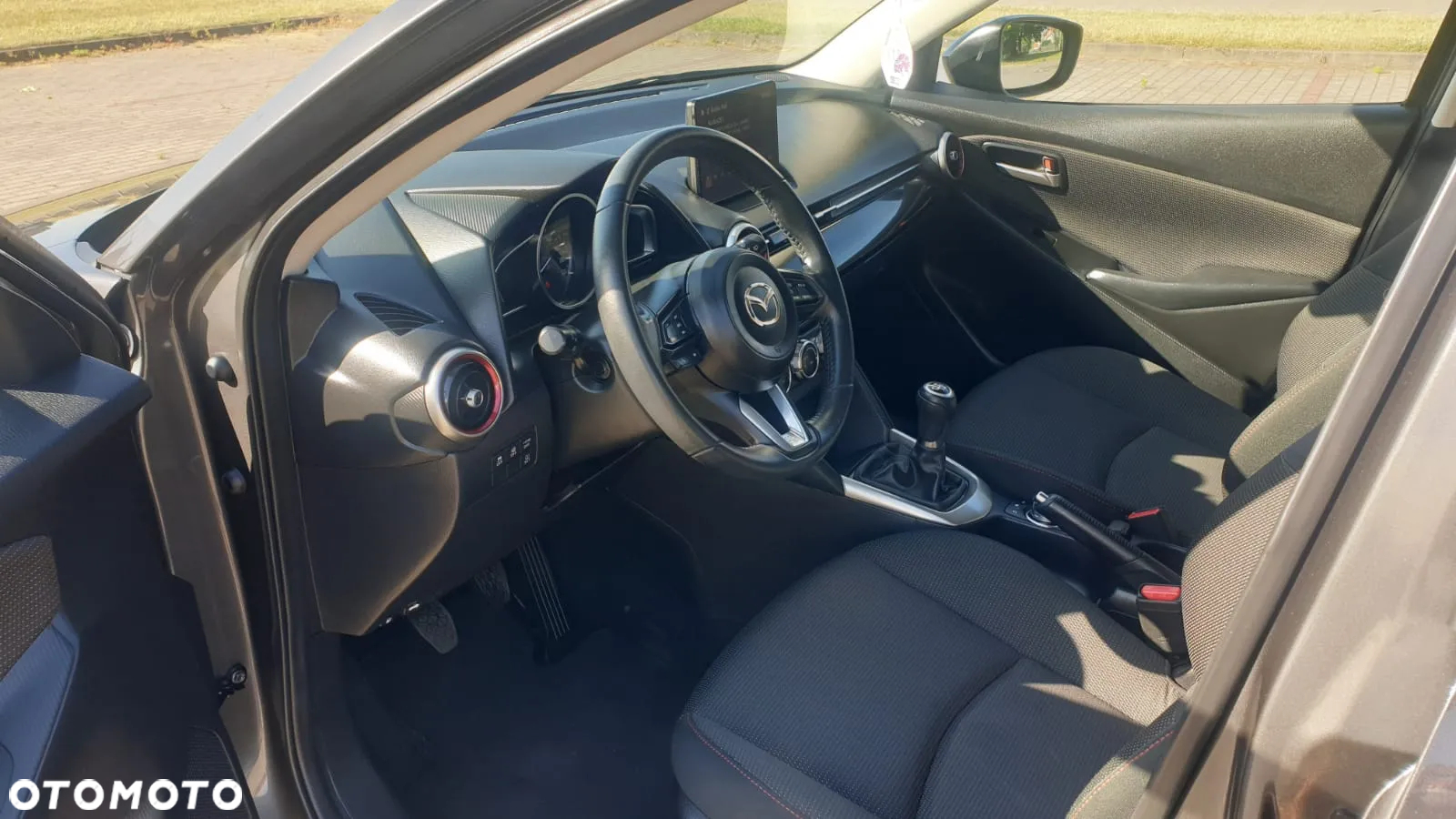 Mazda 2 e-SKYACTIV G 90 M HYBRID Center-Line - 7