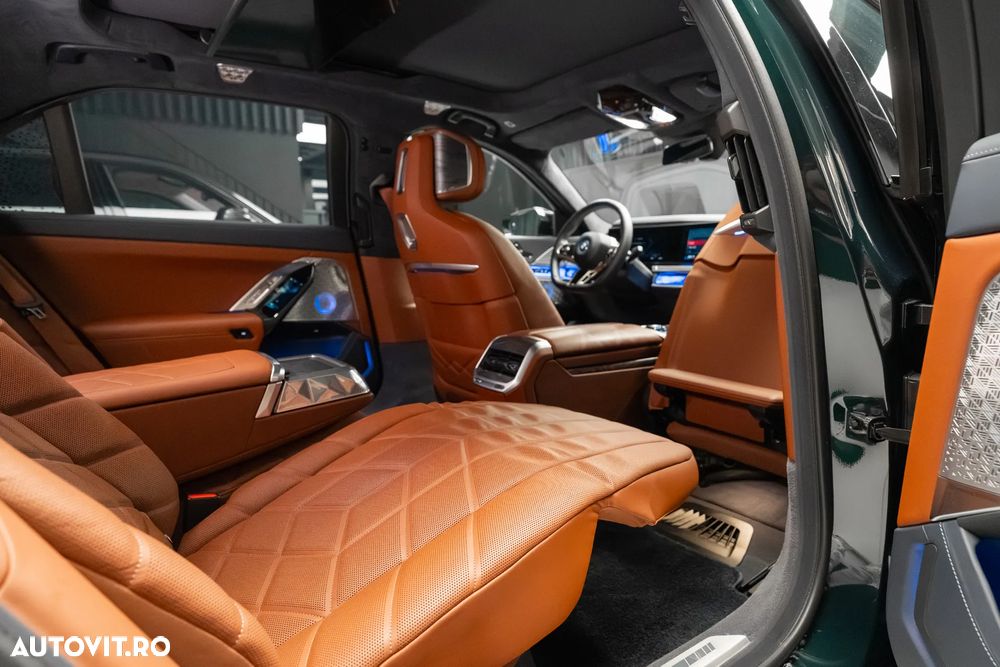 BMW i7 - 30