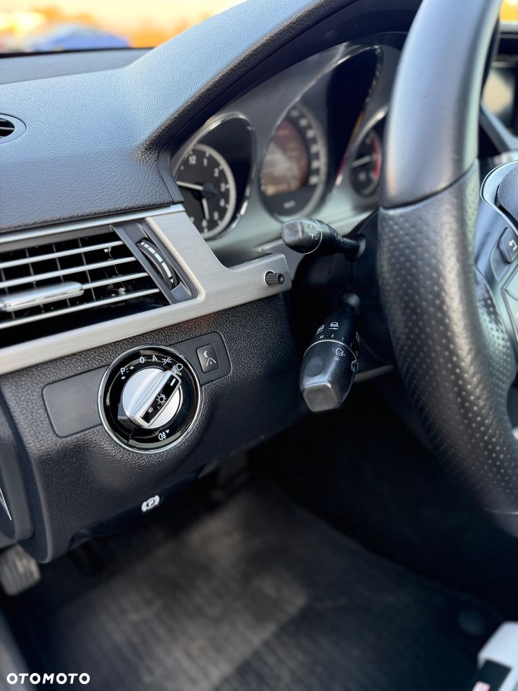 Mercedes-Benz Klasa E 250 CDI 4-Matic BlueEff Avantgarde - 15