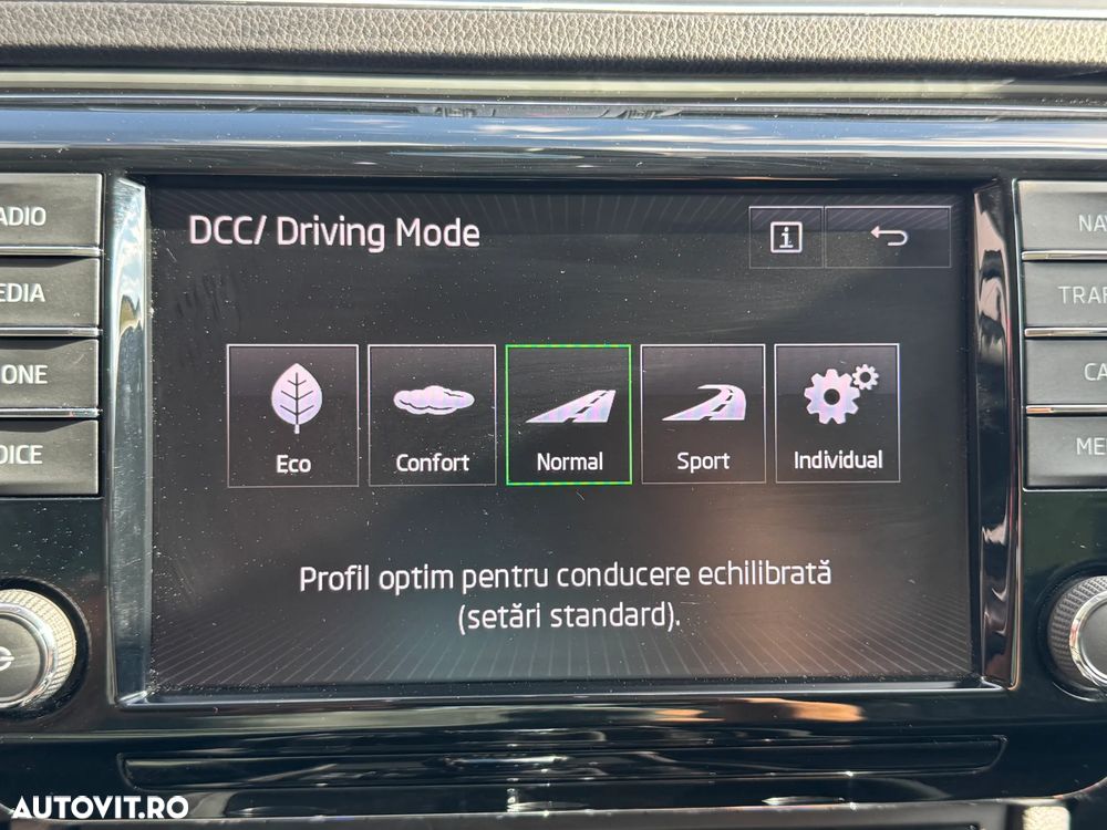 Skoda Superb 2.0 TDI DSG Laurin & Klement - 17