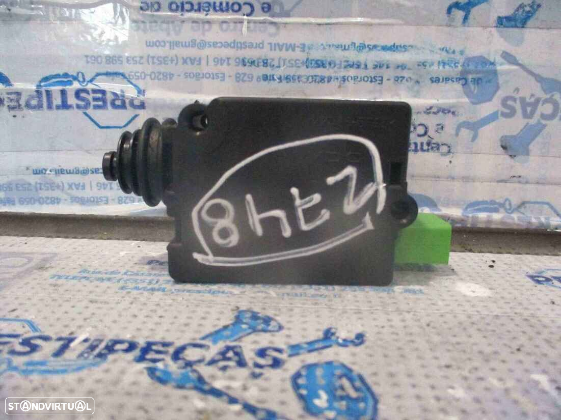 Fecho 30699960 VOLVO C30 FASE 1 2009 2.4D 180CV 3P CINZA MALA 5 PINOS - 2