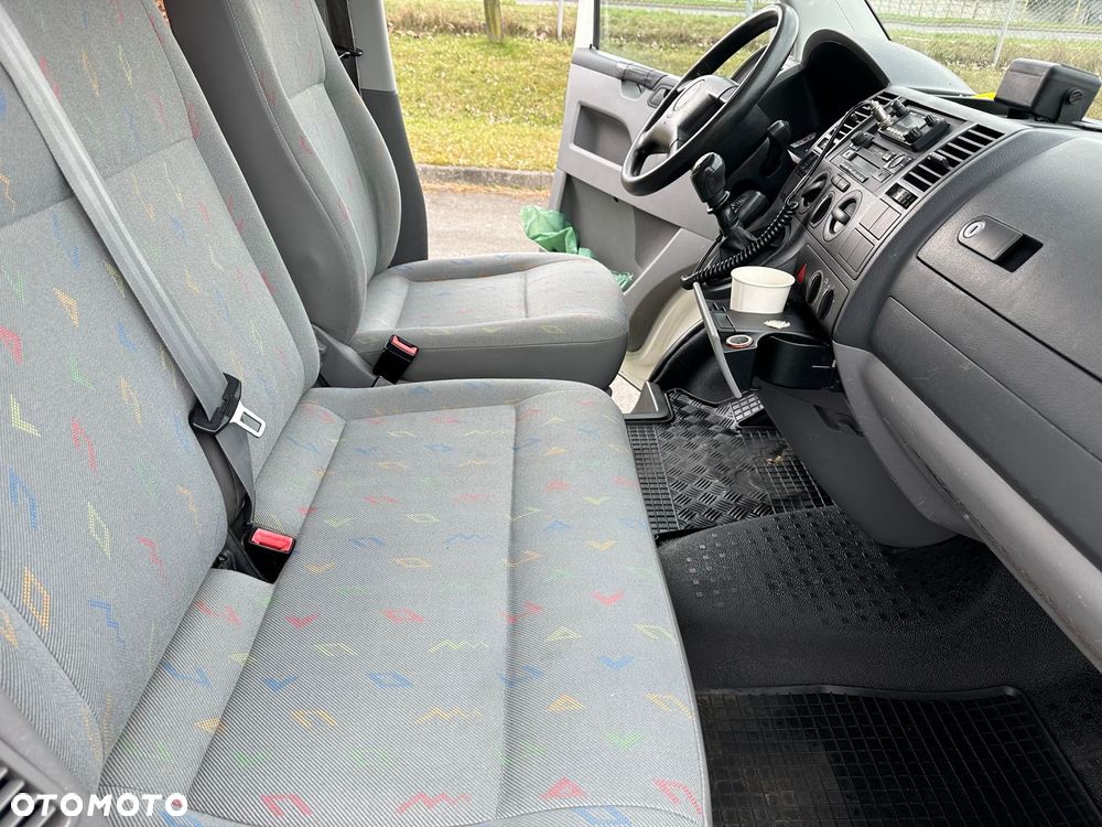 Volkswagen Transporter - 14