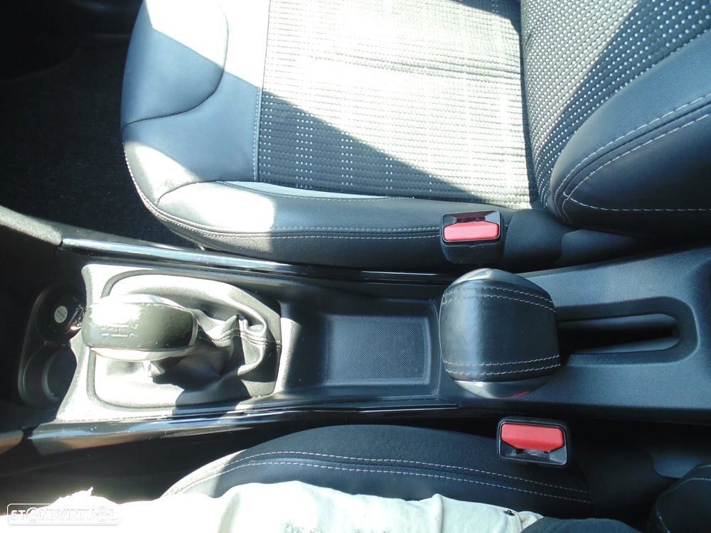 Peugeot 2008 1.6 BlueHDi Allure - 30