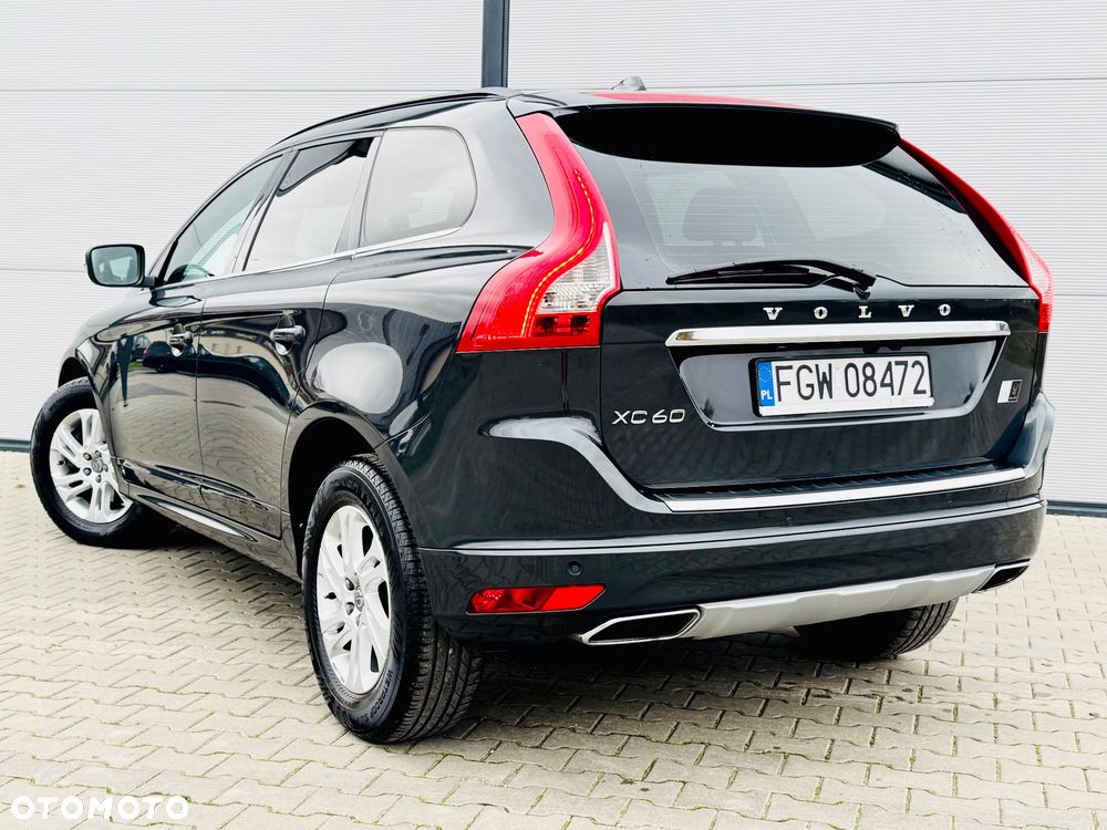 Volvo XC 60 D3 Geartronic Momentum - 19