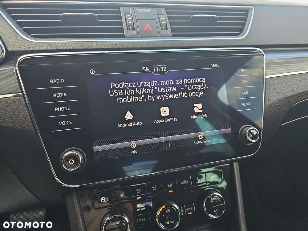 Skoda Superb 2.0 TSI Style DSG - 32