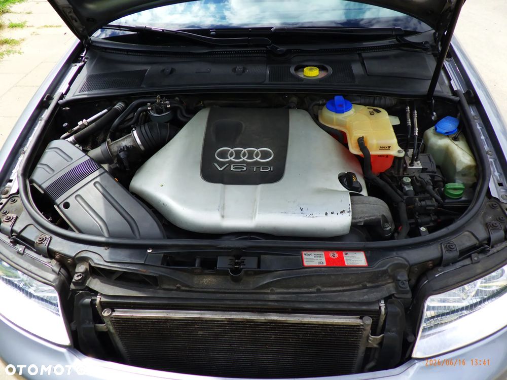 Audi A4 Avant 2.5 TDI - 9