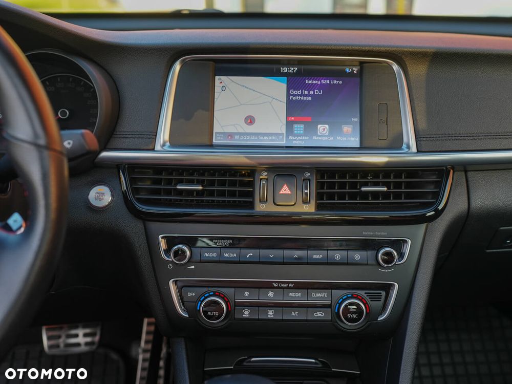 Kia Optima - 23