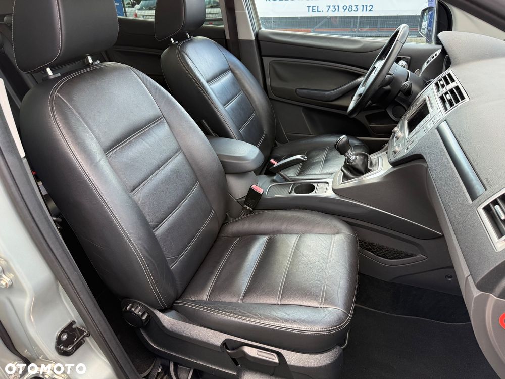 Ford Kuga 2.0 TDCi 4x4 Titanium - 22