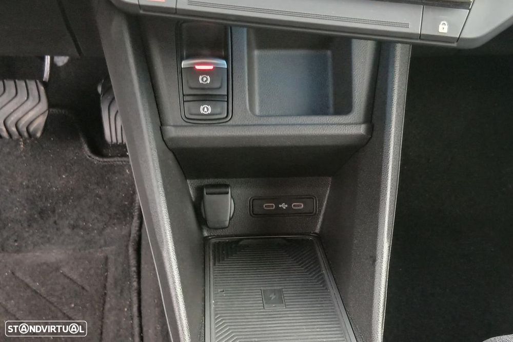 Renault 4 E-Tech 52 kWh Techno Autonomia Conforto - 10