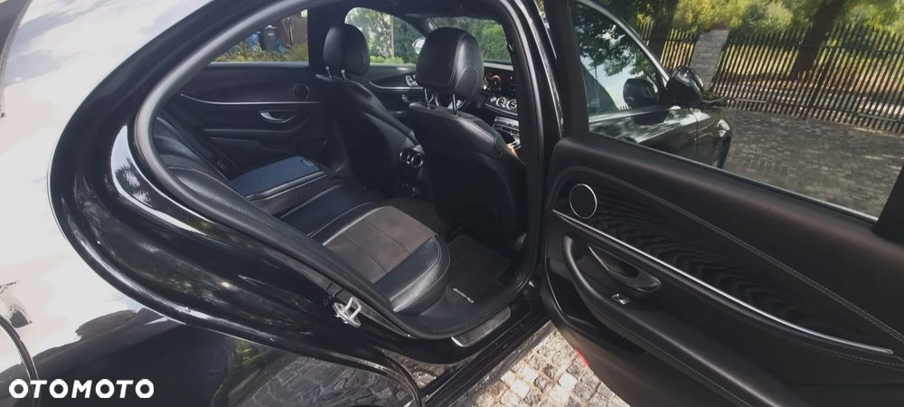 Mercedes-Benz Klasa E 220 d 9G-TRONIC AMG Line - 35