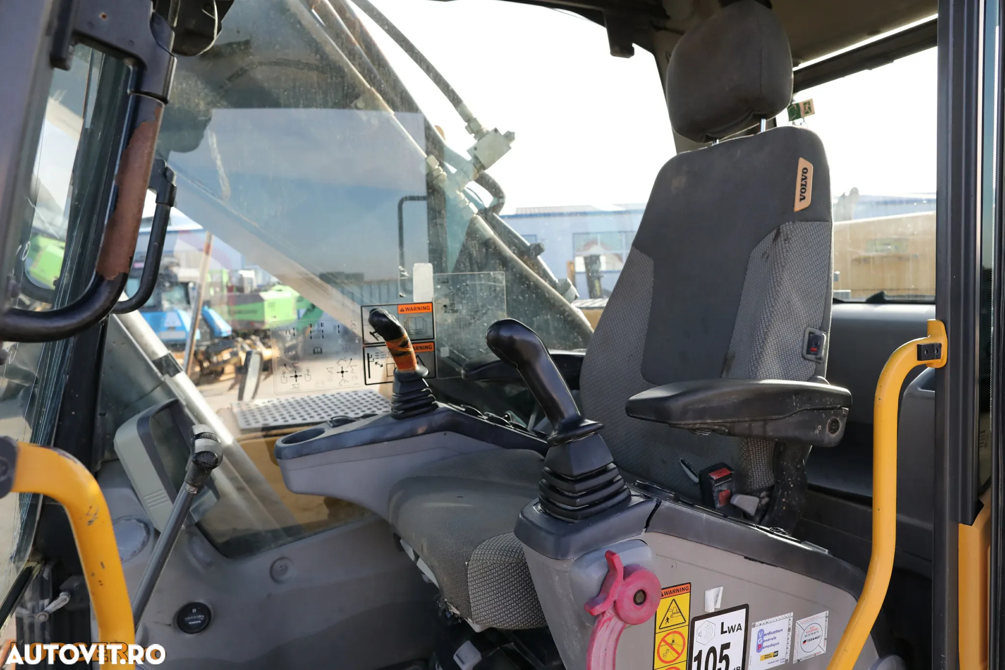 Volvo EC 360 CL - 15