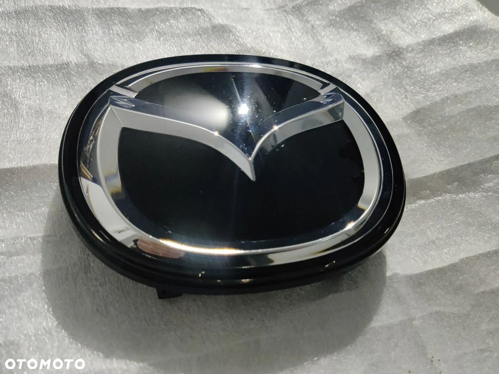 Emblemat Mazda 6 pod radar - 2