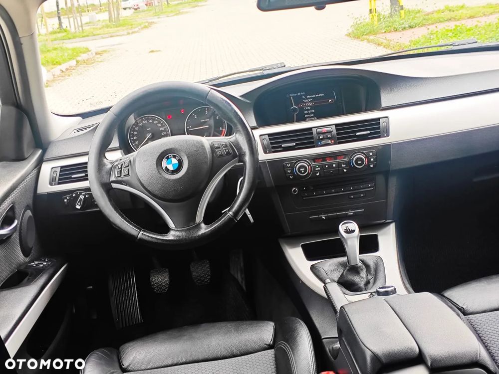 BMW Seria 3 - 30