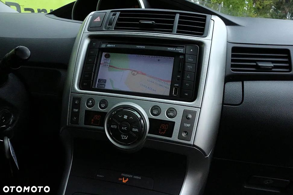 Toyota Verso 1.6 Sol - 16