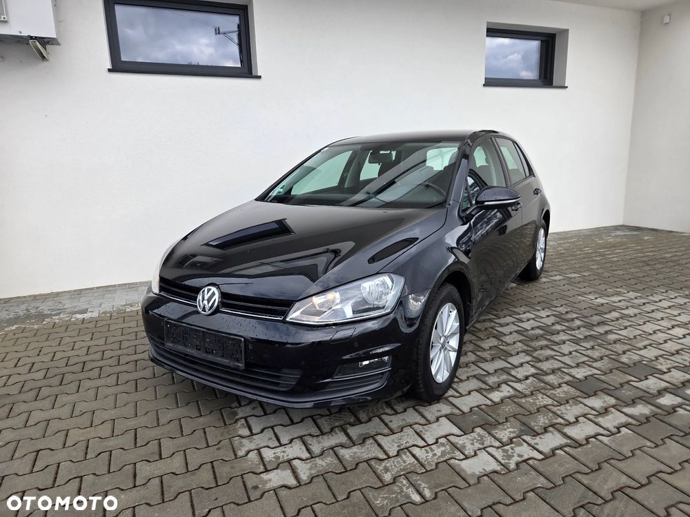 Volkswagen Golf - 2