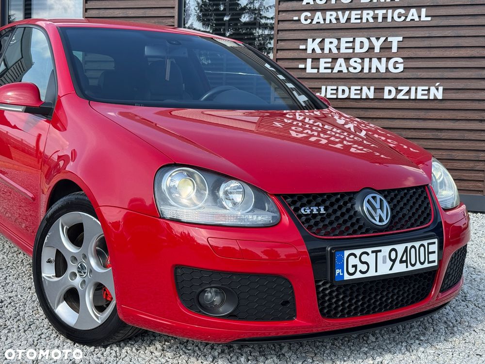 Volkswagen Golf 2.0 TSI GTI - 2