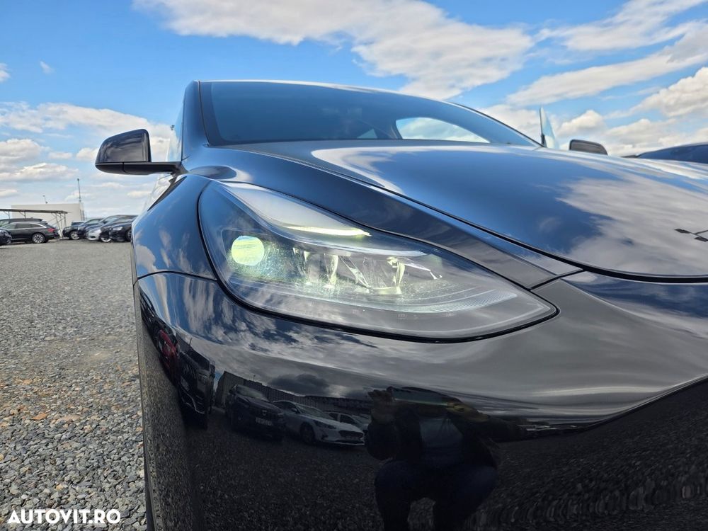 Tesla Model Y RWD - 6
