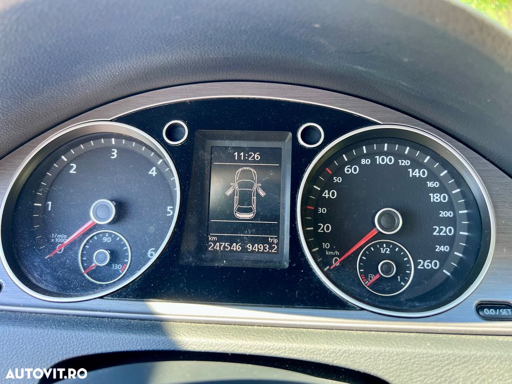Volkswagen Passat 2.0 TDI BlueMotion Tehnology DSG Comfortline - 5