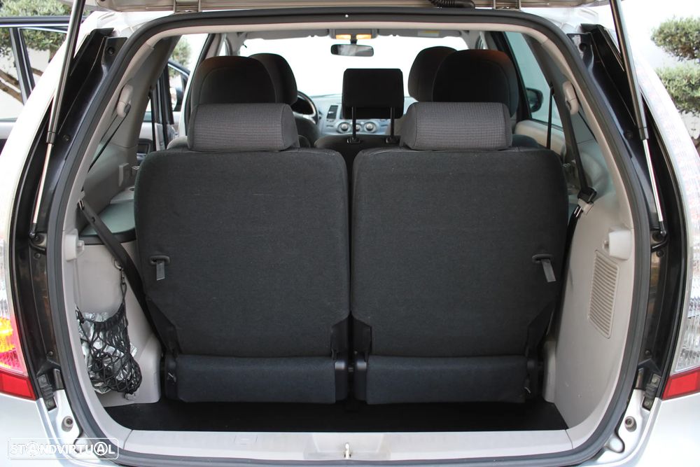 Mitsubishi Grandis 2.0 DI-D Sport - 19