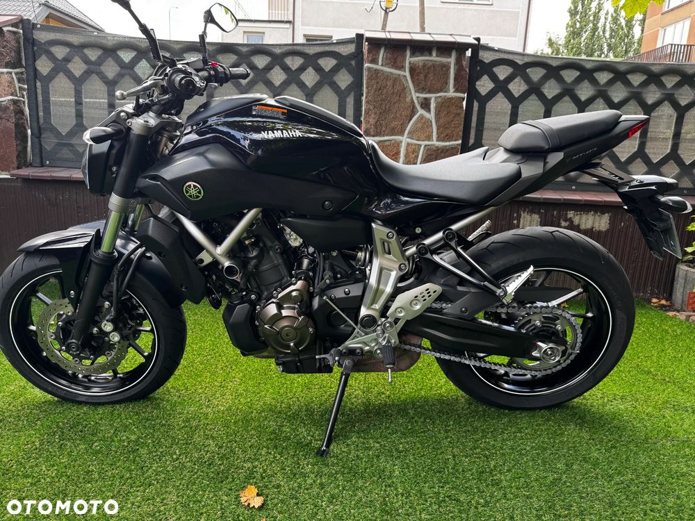 Yamaha MT - 17