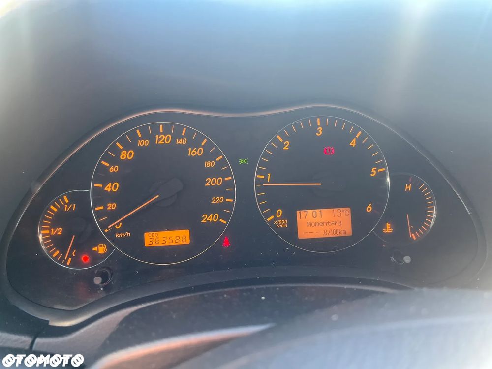 Toyota Avensis 2.0 D-4D Combi - 7