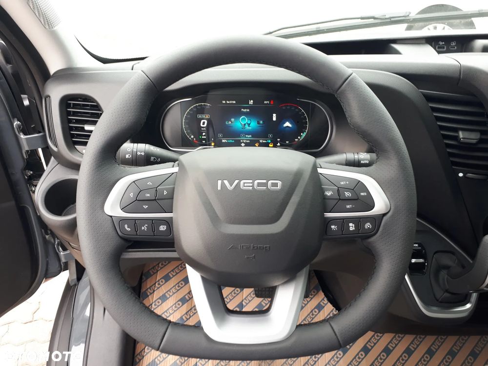 Iveco 35S18HA8V, dach 2,1m, niebieski metalizowany - 5