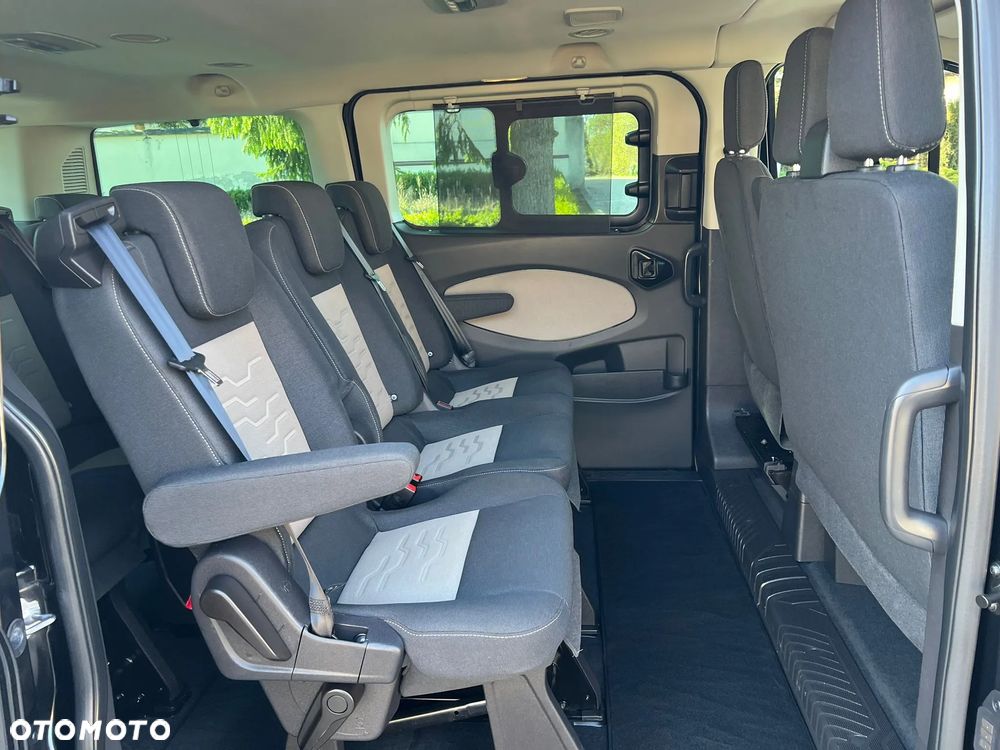 Ford Tourneo Custom 310 L1H1 VA Titanium - 24
