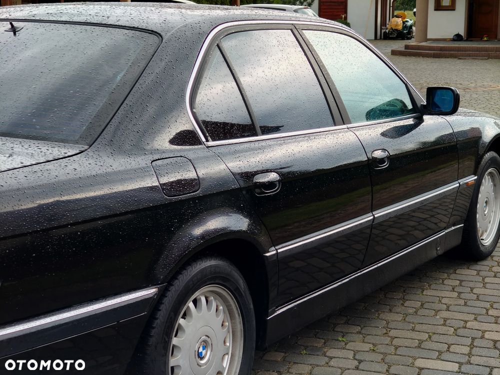 BMW Seria 7 - 10