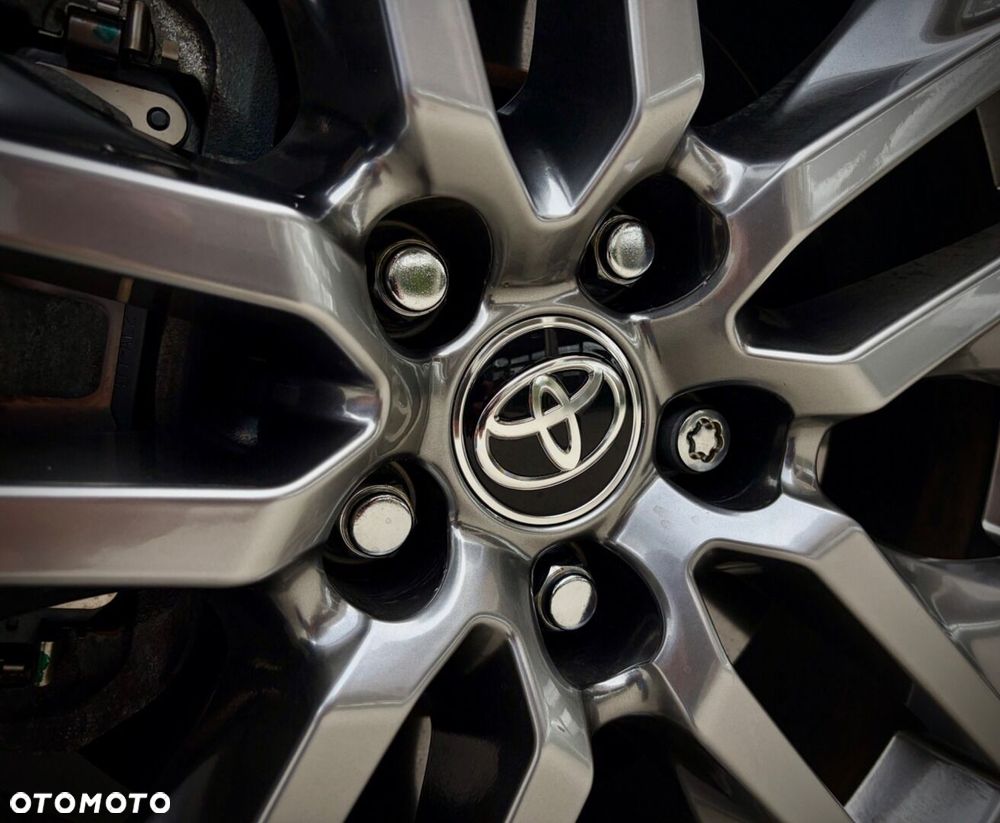 Toyota RAV4 - 4