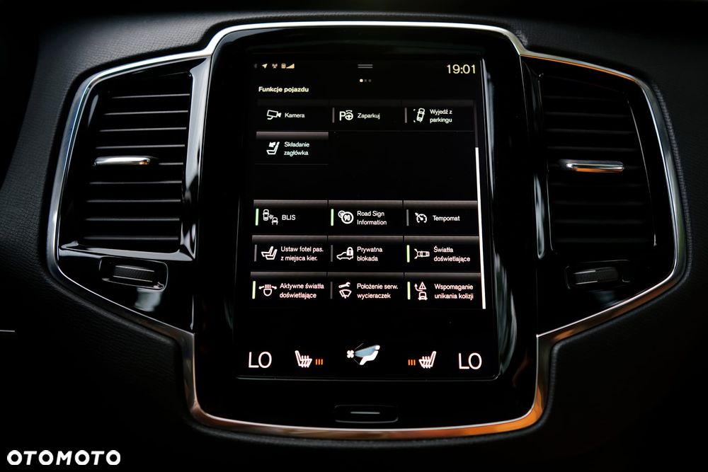 Volvo XC 90 T6 AWD Momentum - 28