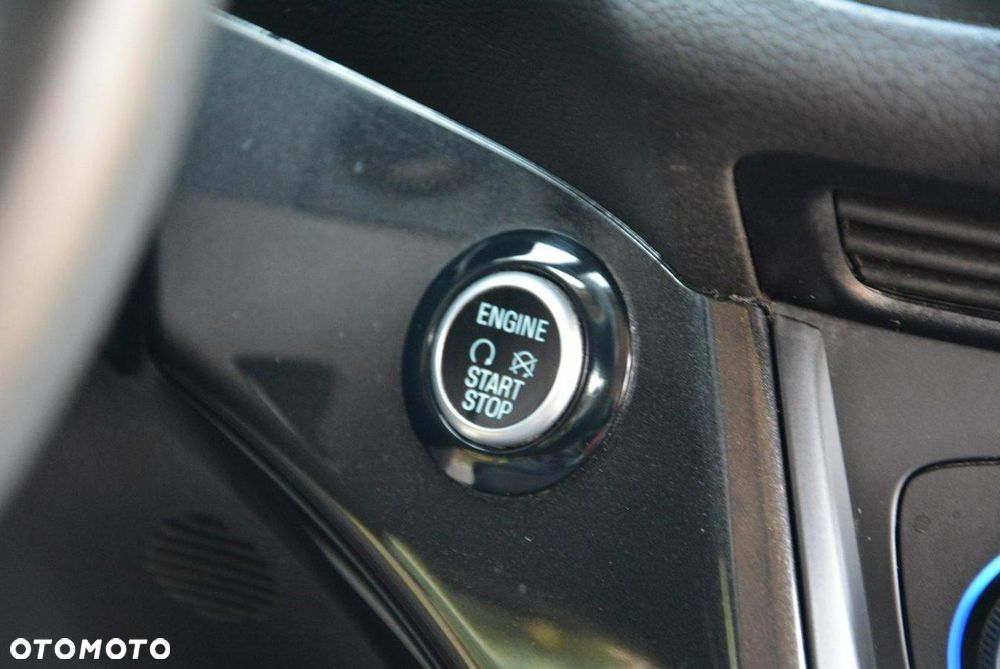 Ford Kuga 1.5 EcoBoost 2x4 Titanium - 29