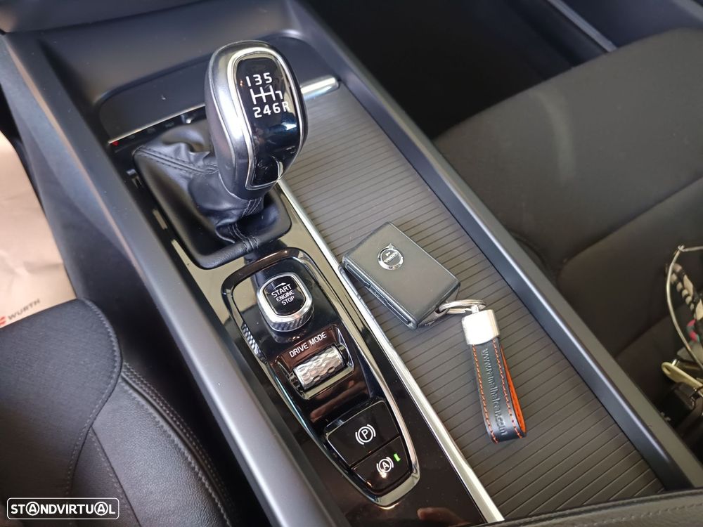 Volvo V60 2.0 D3 Inscription - 22