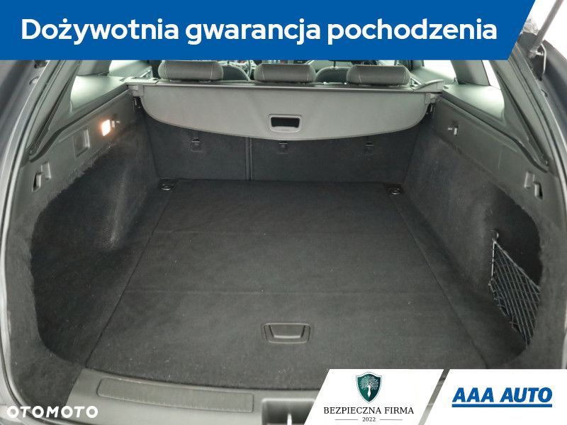 Opel Insignia - 12