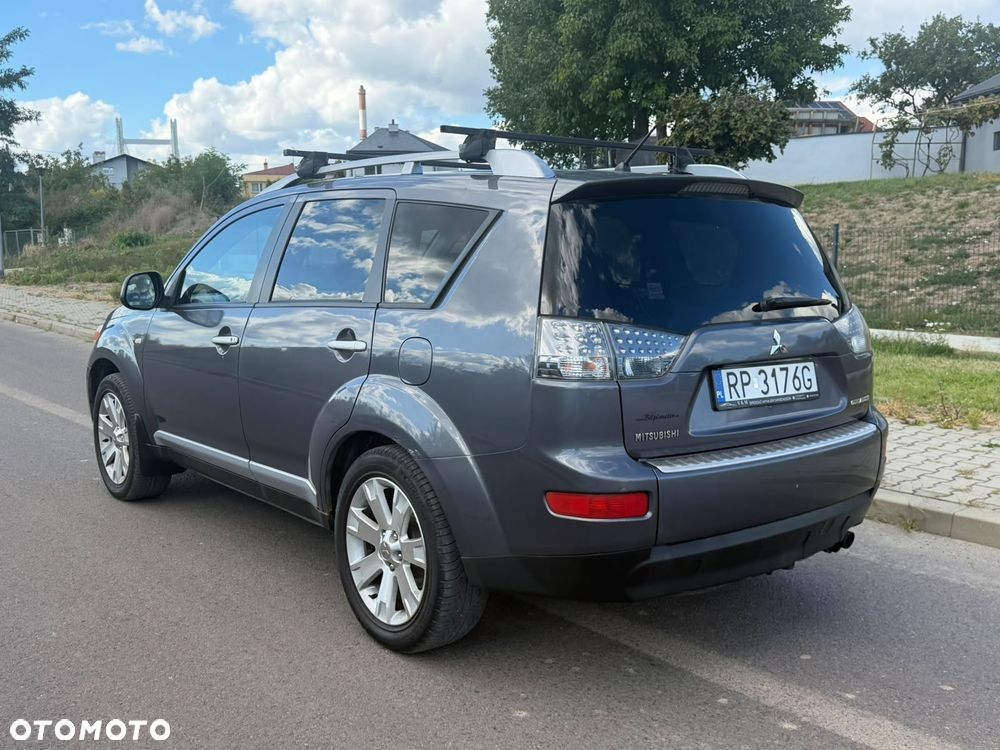 Mitsubishi Outlander 2.0 DI-D 4WD Intense - 10