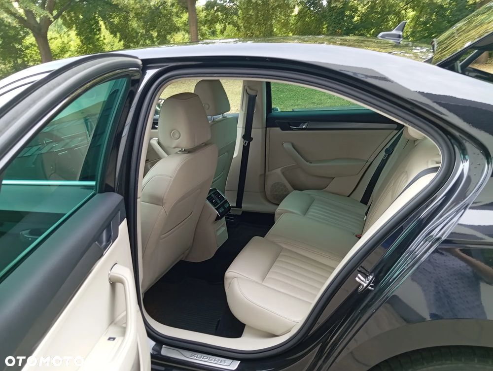 Skoda Superb 2.0 TSI Style DSG - 13