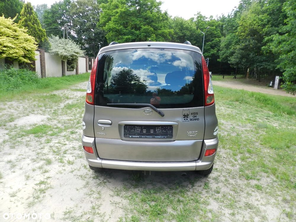 Toyota Yaris Verso 1.3 Automatik Sol - 21