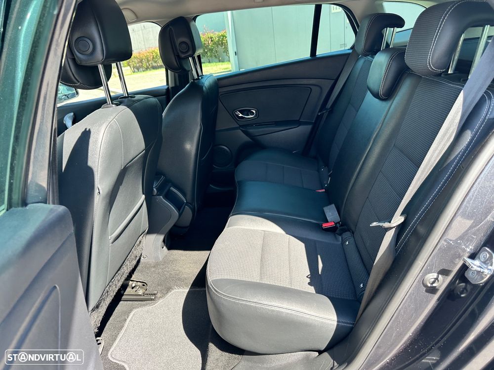 Renault Mégane Sport Tourer 1.5 dCi GT Line SS - 31