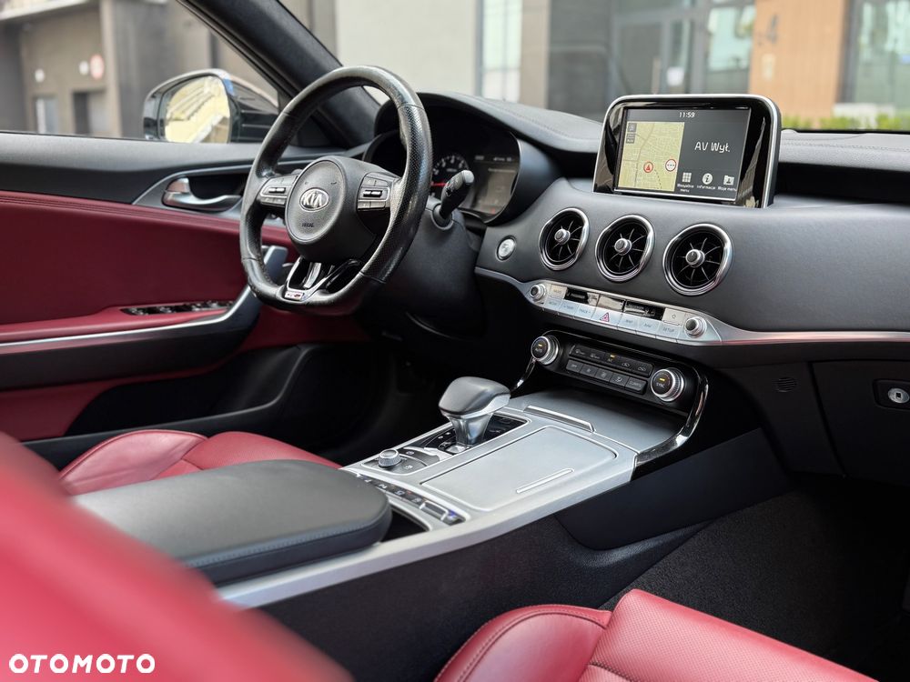 Kia Stinger 2.0 T-GDI GT Line - 30