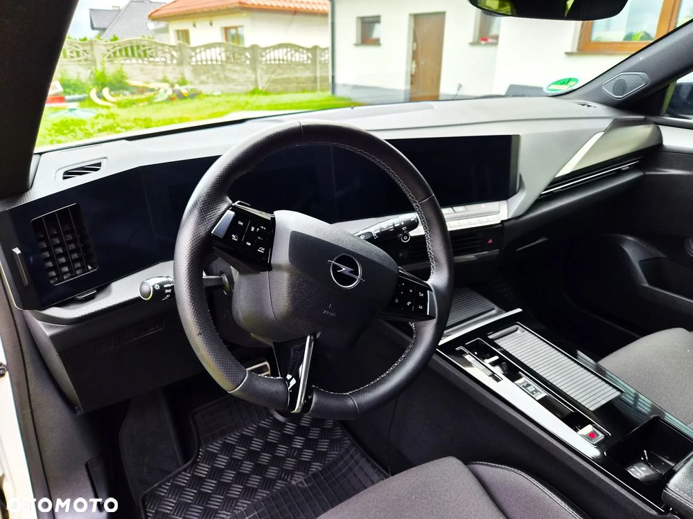 Opel Astra 1.2 T GS Line S&S - 19