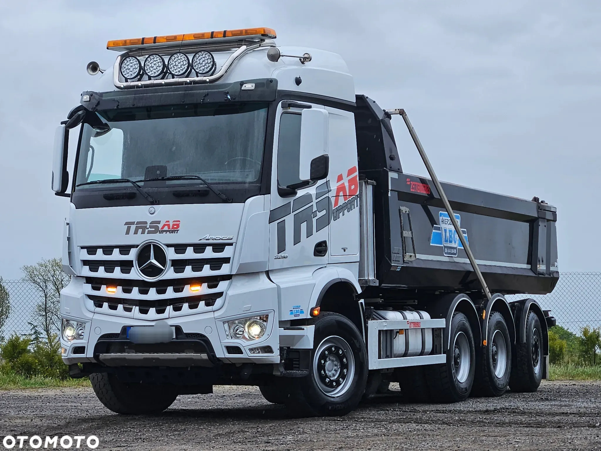 Mercedes-Benz Arocs - 27