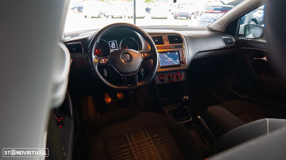 VW Polo 1.4 TDi Lounge - 21